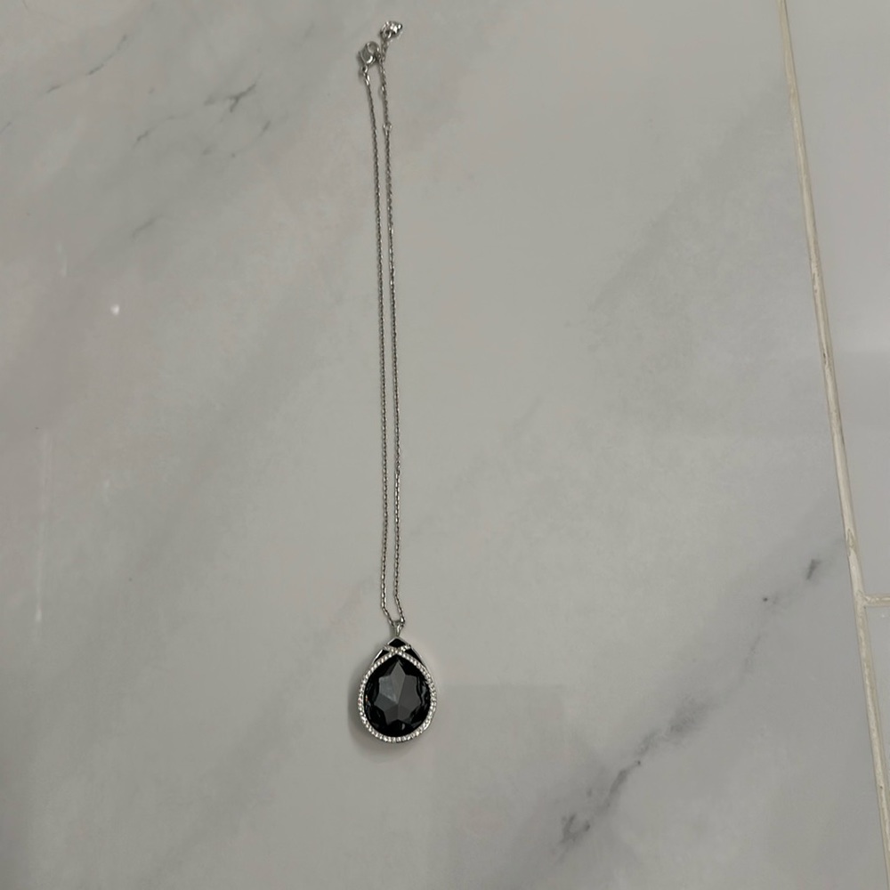Swarovski Necklace Excellent Condition - Picture 3 of 5